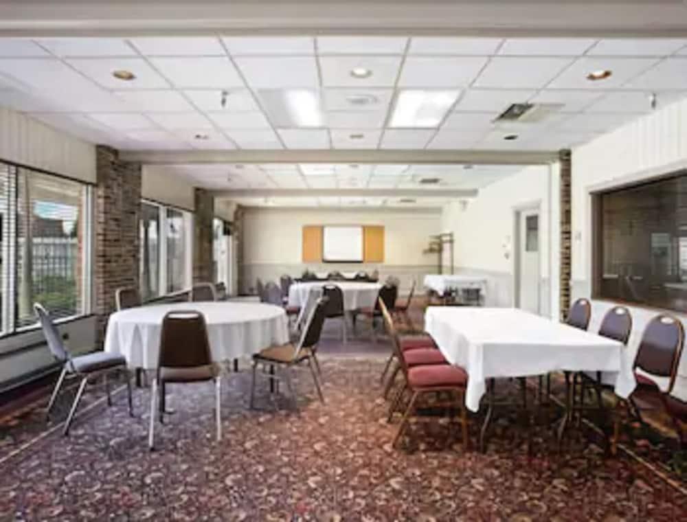 Ramada By Wyndham سيوكس سيتي المظهر الخارجي الصورة